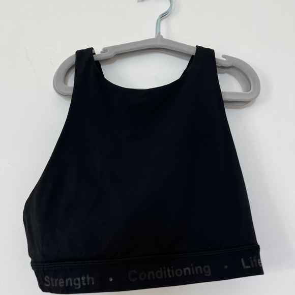 Lululemon 4 Black Strappy Sports Bra - Picture 2 of 4
